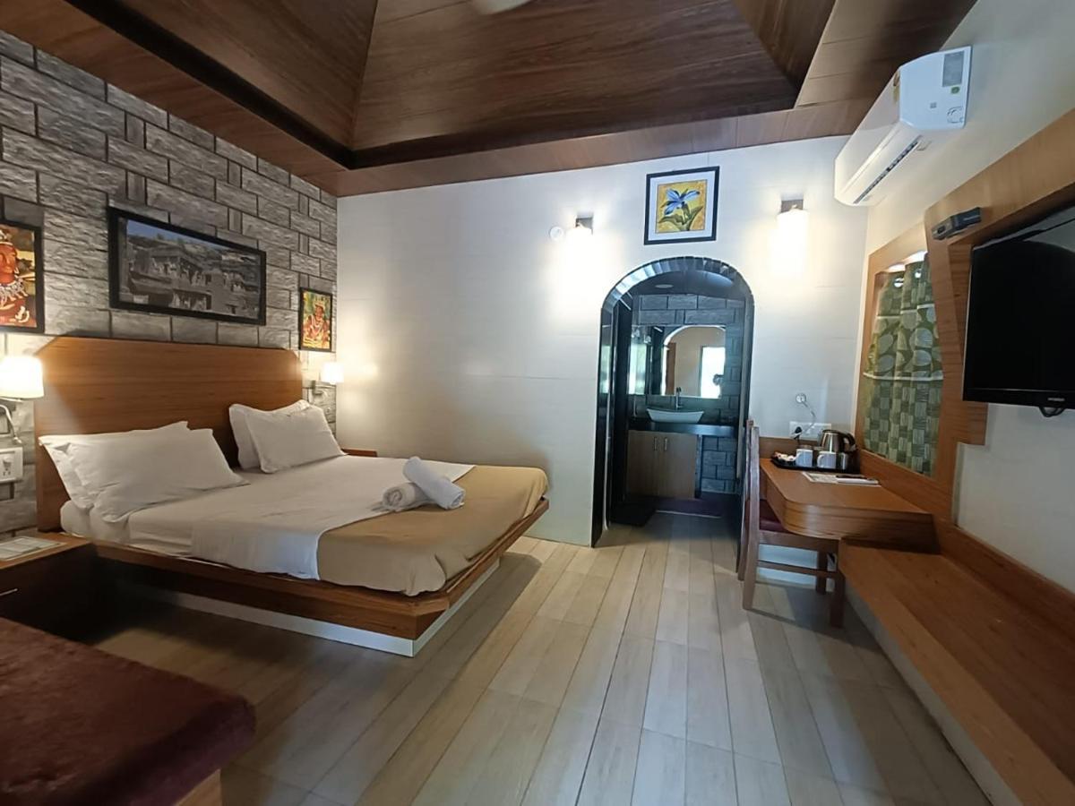 Ellora Heritage Resort Exteriör bild