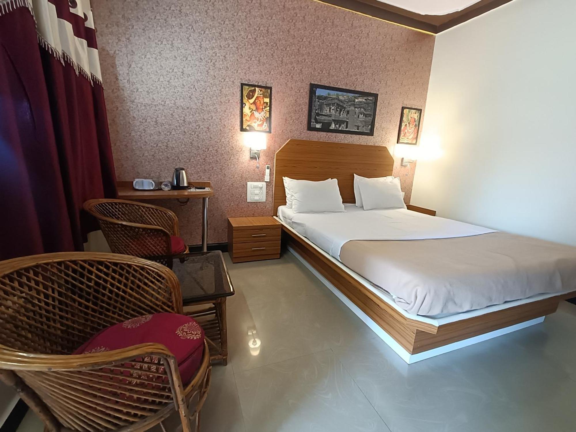 Ellora Heritage Resort Exteriör bild